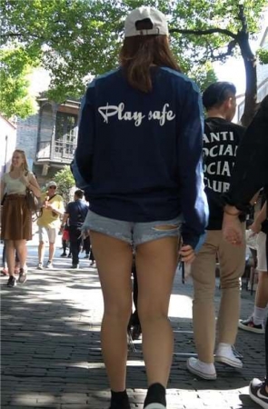 4k-漂亮超短牛仔热裤性感丰臀小清新美女 [2.31 GB]