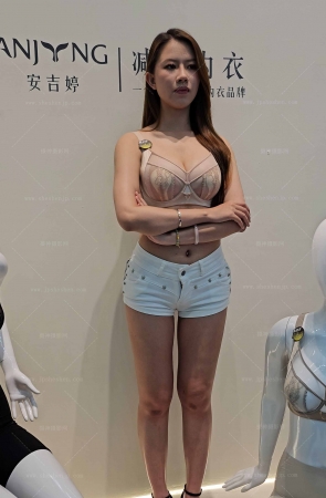 深圳内衣展之冷酷的表情管理4K-4min图12P 5P
