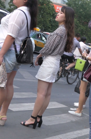 让人赞不绝口的美女