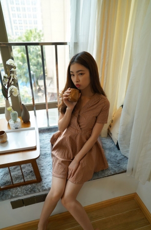 漂亮的丝袜美女