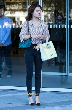 第1306篇纤细修长的美腿妹子