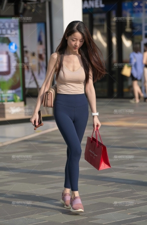 蓝色紧致般的顺滑