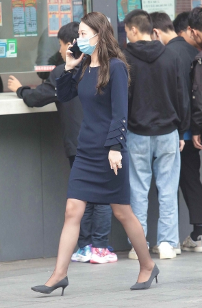 气质街拍黑丝高跟shaofu