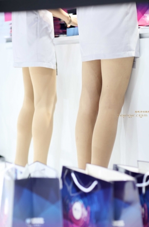 窥视丝袜礼仪mm