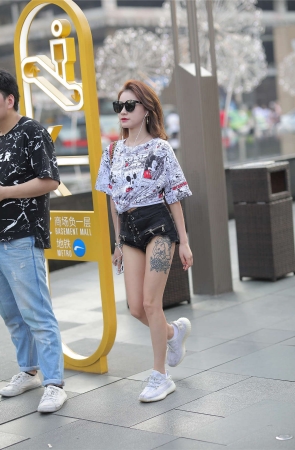 凯恩街拍作品 – 尽显清纯可爱