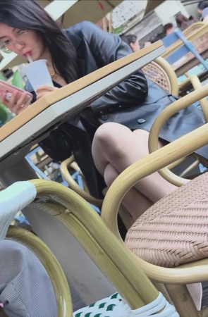 4k 高挑长发靓妹子肉丝平底鞋挑鞋 4min 5P