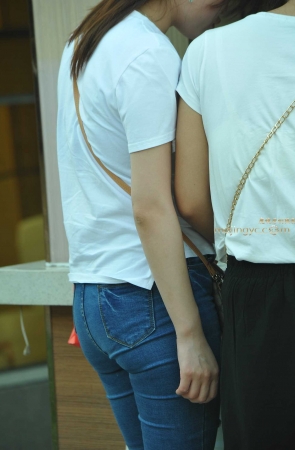 2016-07-27紧身牛仔妹妹16张