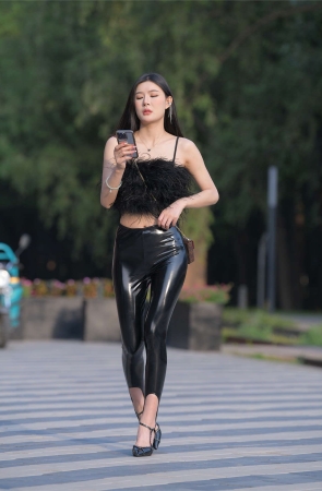 一始街拍作品 – 幽暗