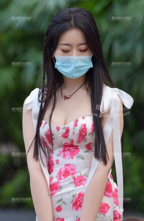 20613-4+88性感肉感女孩 18P