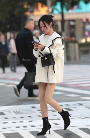 肉丝街拍少妇-15P