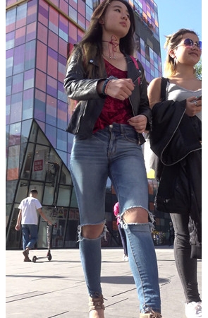 皮衣牛仔紧身裤小姐姐