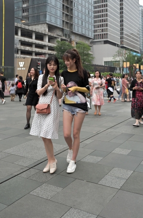 热裤超白大长腿