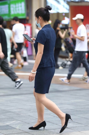 【珏一笑而过】诱惑肉丝高跟街拍OL