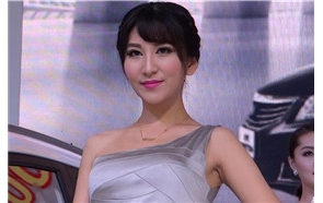 极品恨天高性感甜美女车模