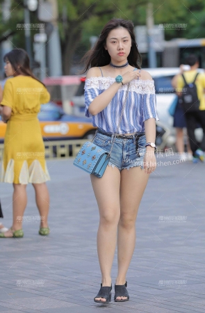 897-4+36微胖肉感女孩 15P