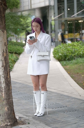 白色西装外套白长靴 [16P]