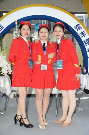 航展老板娘的鱼嘴高跟肉丝