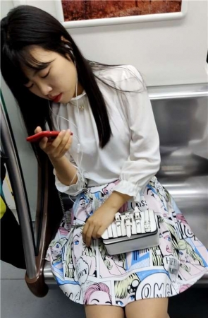 这妹子还是挺不错的 [1.06 GB/mp4]