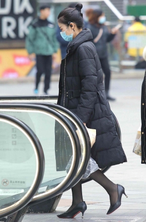 【珏一笑而过】黑 丝高跟OL