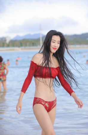 红色耀眼泳衣 [178P-1.20GB]