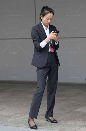 2469-62=64√喜欢看这样的销售员吗？ 10P