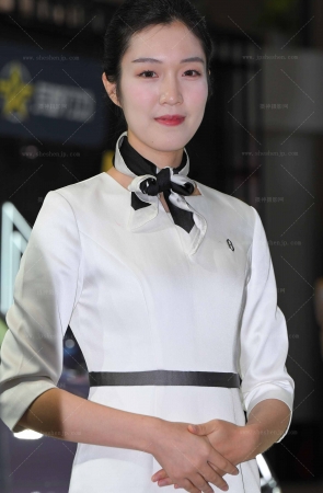 【摄神作品】25615-3√一看就是心地善良的女生 10P