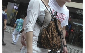 4k-白嫩美图青春少女，人美玉足更美。