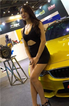 4K-性感包臀裙爆乳展会女车模