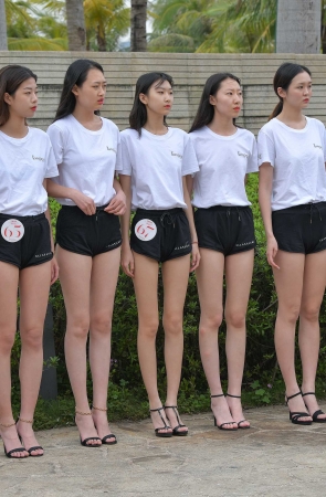 好多美腿小姐姐