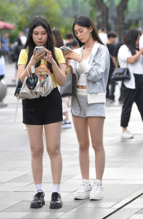 2455-9=61√双丝出海 14P