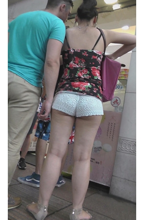 有个国外男友的热辣月牙妹子