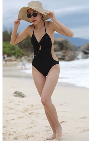 黑色泳装小姐姐(201P)