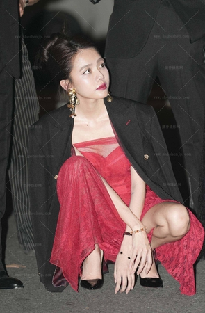 越南篇-偶遇网红天团丝与腿靓妹70P