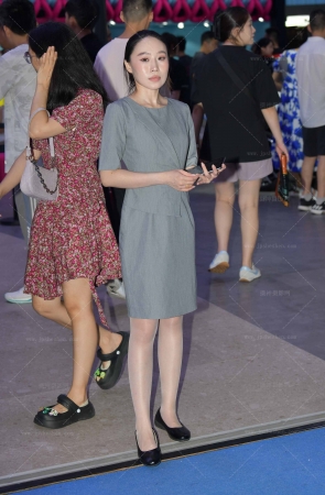 24831-42=56√肉丝，高级灰职工 16P