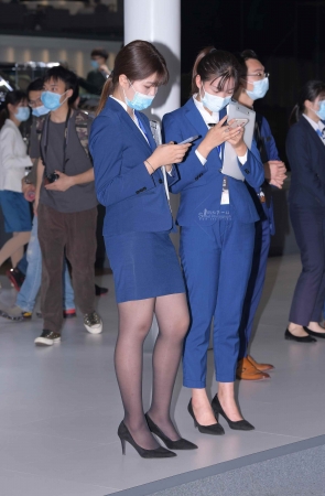 201123-18+26 -闲着玩手机