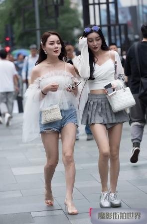 闺蜜一起逛街3A649[1.12G]