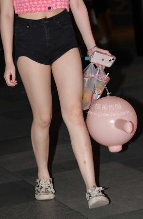 2285-27+87热裤大白腿女生 14P