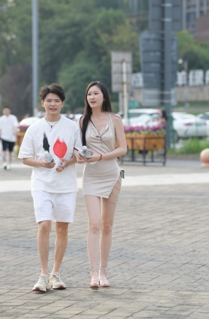 性感如美丽并存的媳妇