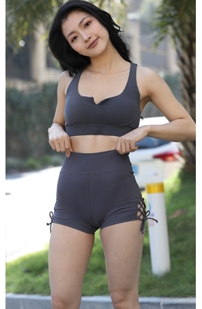 喜欢运动的美女【套图+视频】