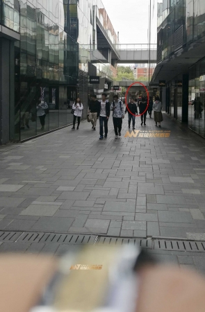 牛仔短裙性感长腿