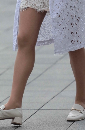 丝袜街拍少妇-16P