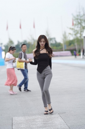 北方有佳人 绝世而独立