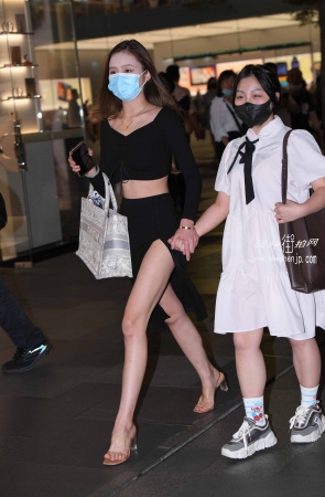 2199-9+123/性感迷人的开衩裙 3P