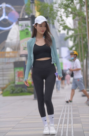 [一始专区] 性感黑色瑜伽 【图片➕视频】