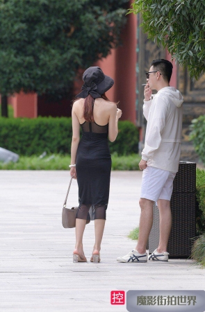 黑裙子MJ928[1.06G]