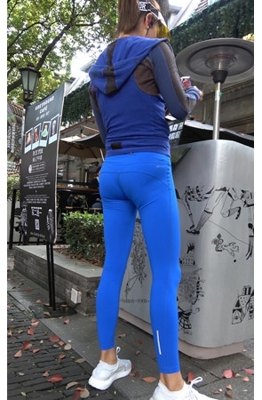 蓝色紧身健身裤妹子[1.16G/MP4]