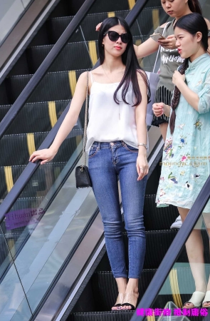 李欢原创——–牛仔，丰腴（12P）