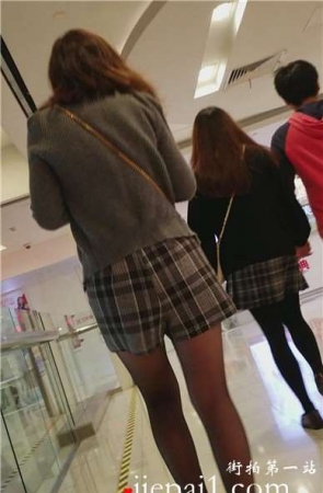 4k-黑丝美腿小清新美女姐姐逛商场。