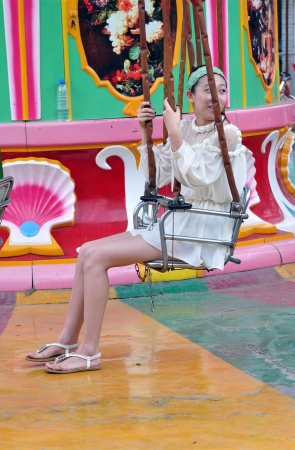 No461 清纯白短裙少女的美足