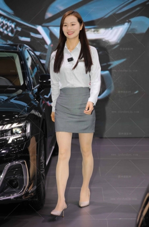 相机视频汽车主播肉丝美腿高跟2分30秒附照片17P 4P